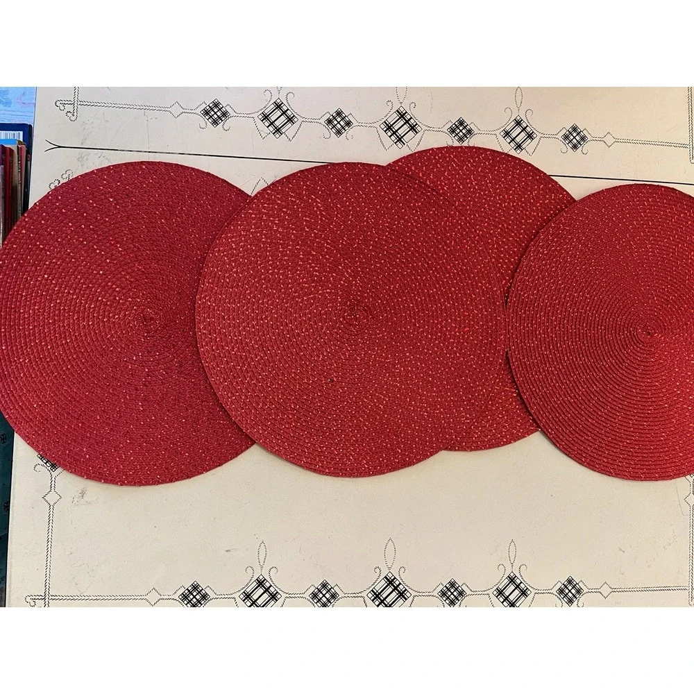 4-Table Placemats Round Red Sparkly Woven Non-slip kitchen Christmas Valentines